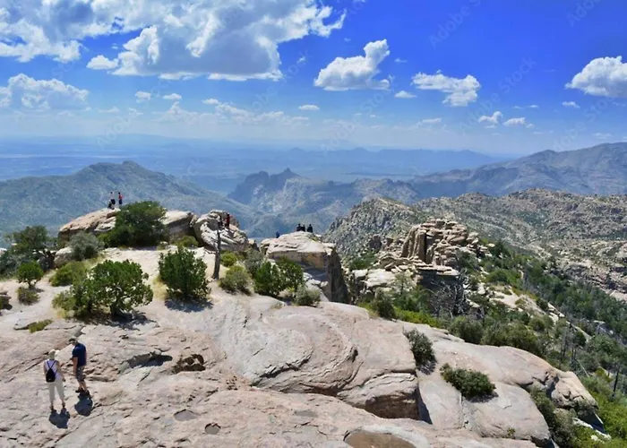 Backyard Oasis, Big 360-degree Views, 3 Bedroom 2 Ba Holiday home Tucson